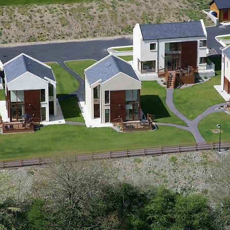 Castle Quay Villa Ballinadee Exteriör bild